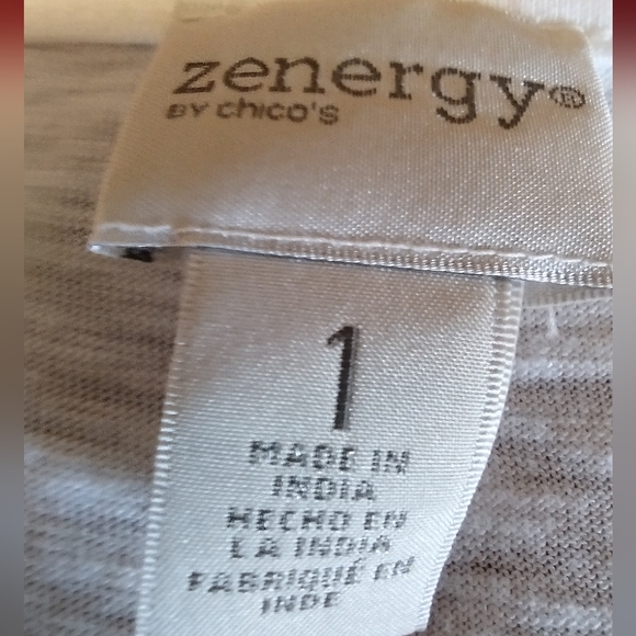 ZENERGY BY CHICO'S SEQUIN SHORT SLEEVE SHIRT SIZE 1 (M) - Picture 4 of 8